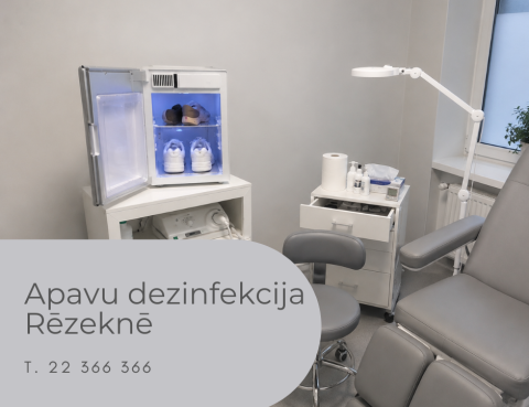 KLENZ apavu dezinfekcijas aparāts podologa kabinetā Medicīnas centrā 36,6 Rēzeknē – profesionāla apavu dezinfekcija pēdu un nagu higiēnai.
