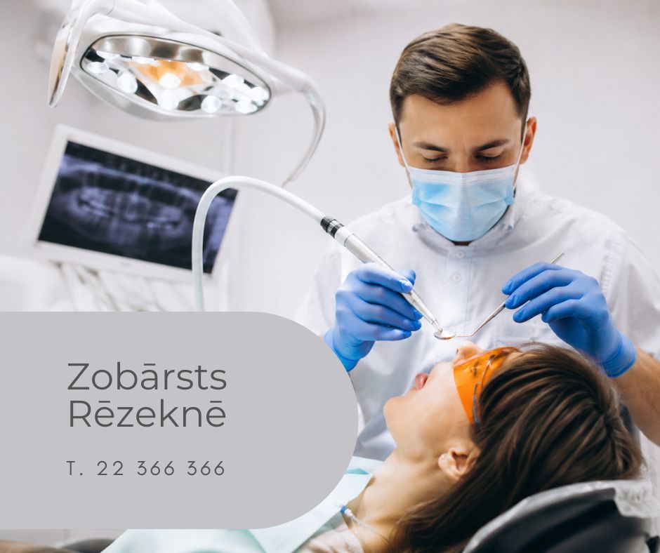 Zobārsts ārstē pacientu zobārstniecības kabinetā Medicīnas centrā 36,6 Rēzeknē